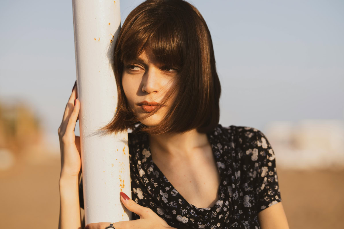 Woman with a golden brown hair color.